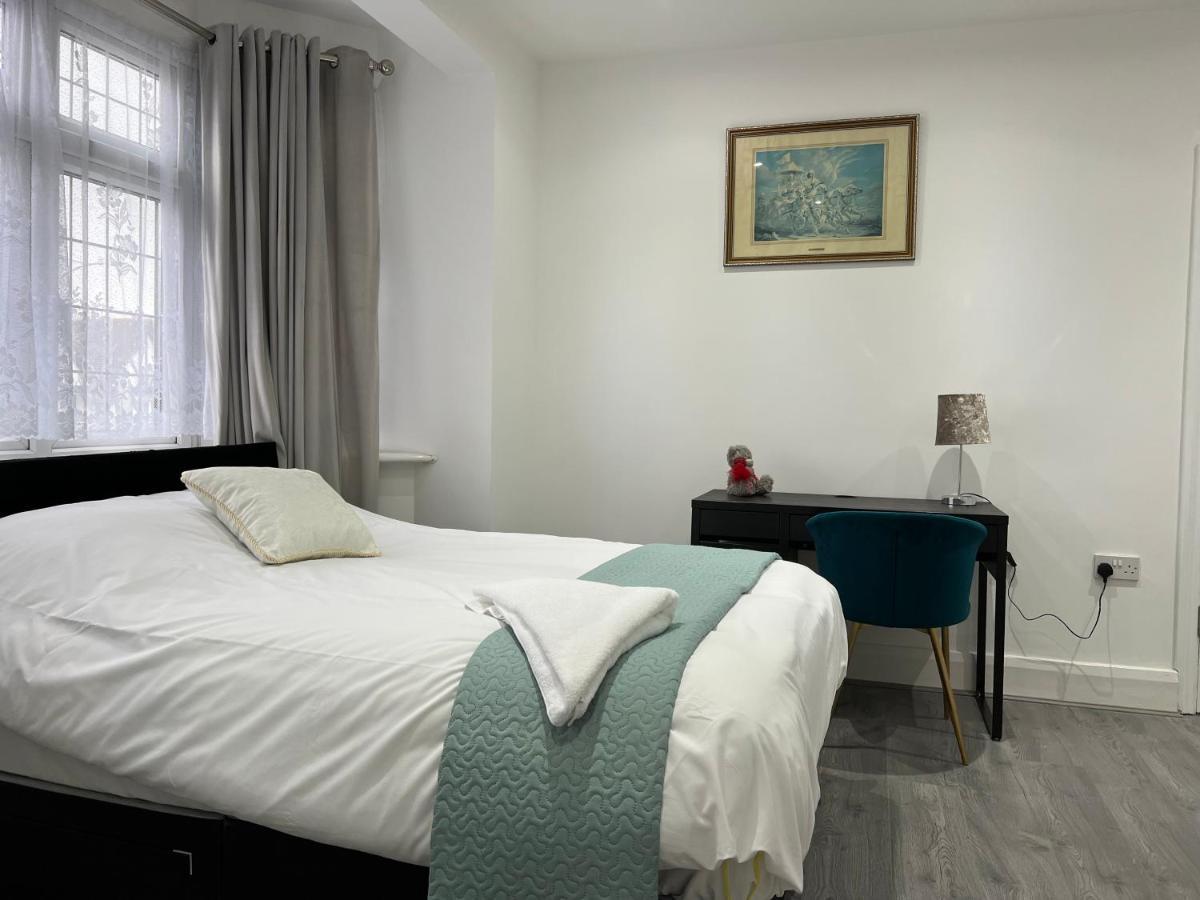 Starlet Property Wanstead Экстерьер фото