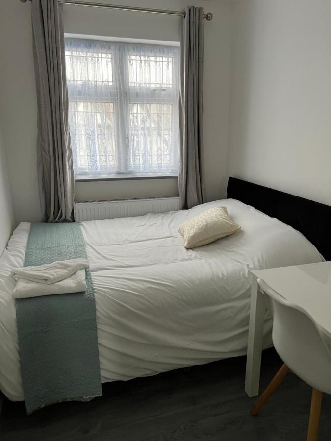 Starlet Property Wanstead Экстерьер фото