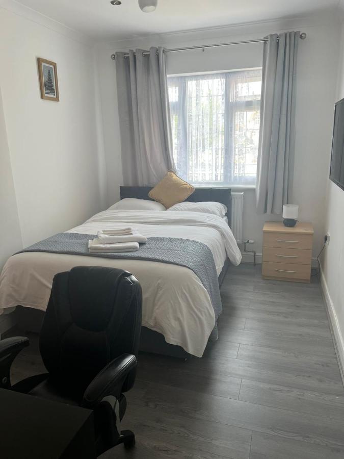 Starlet Property Wanstead Экстерьер фото