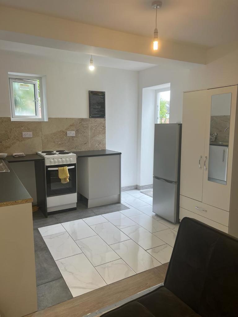 Starlet Property Wanstead Экстерьер фото