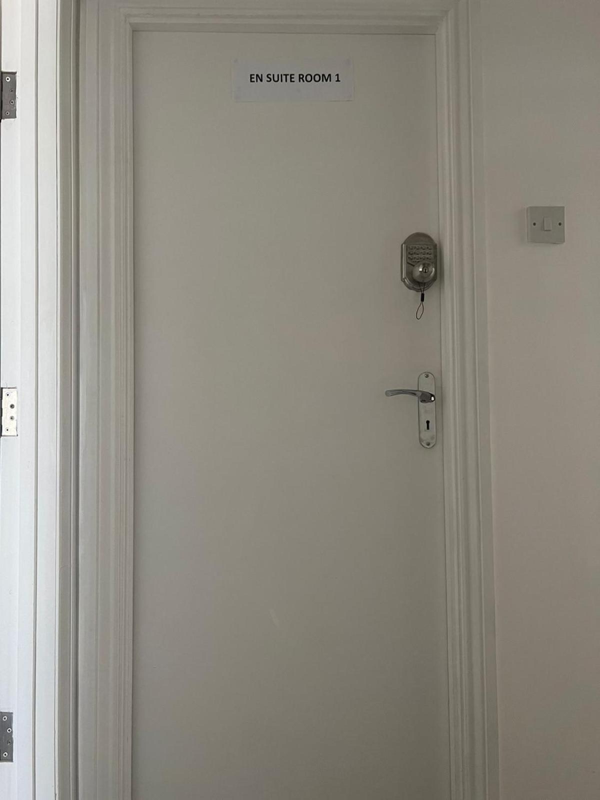 Starlet Property Wanstead Экстерьер фото