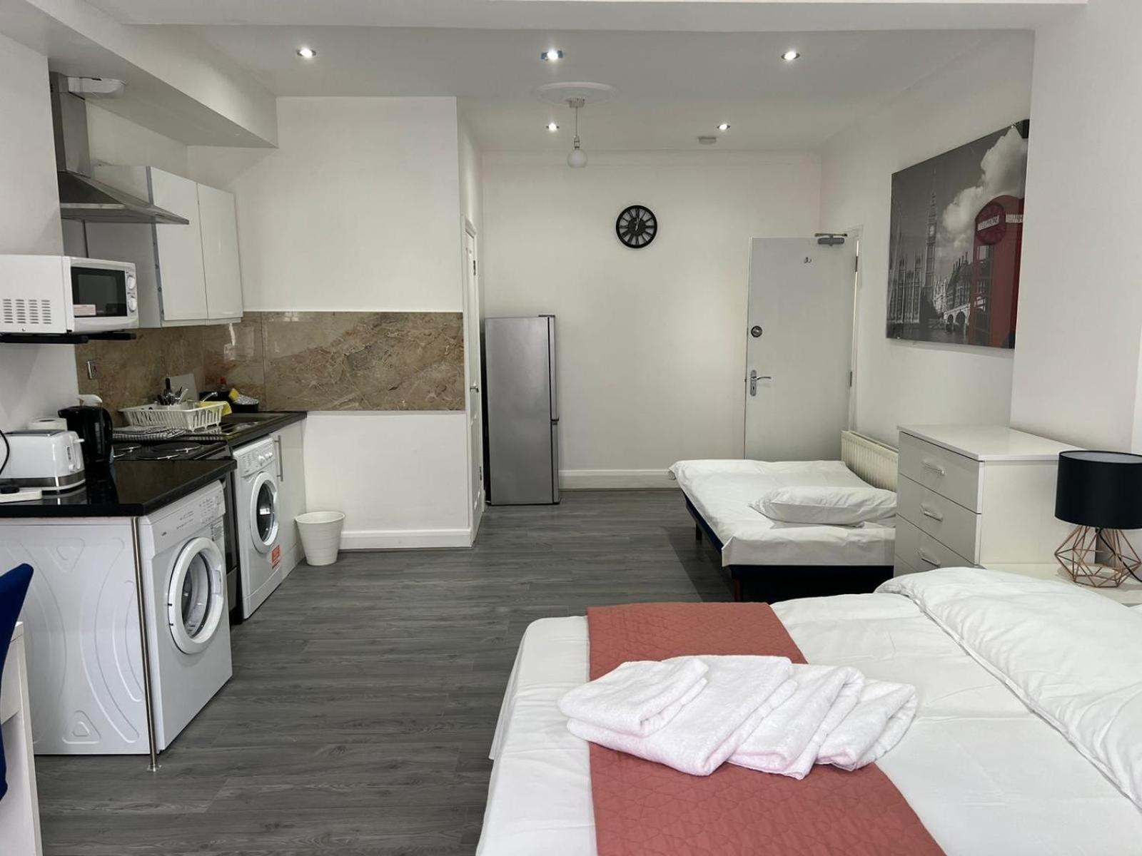 Starlet Property Wanstead Экстерьер фото