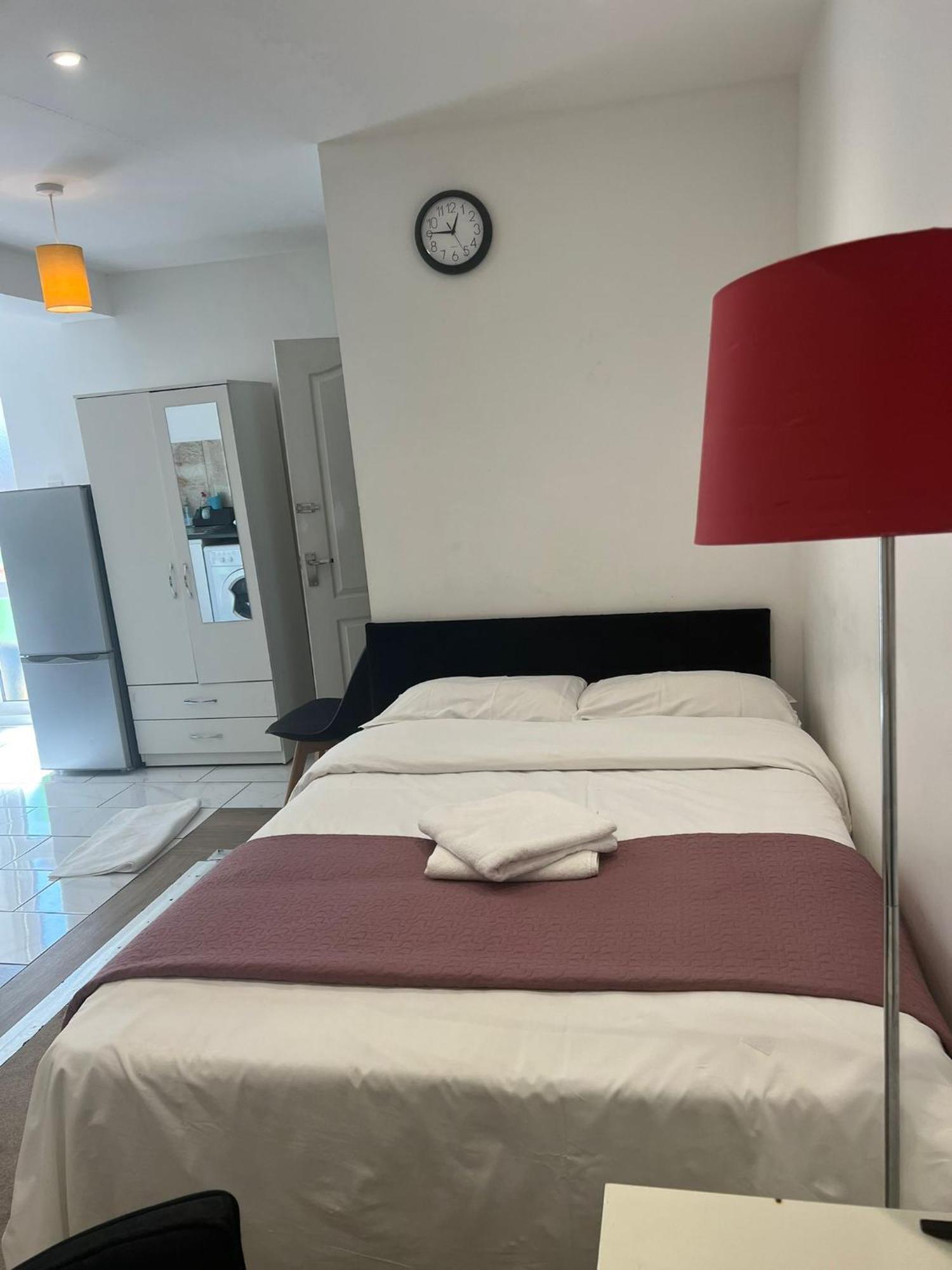 Starlet Property Wanstead Экстерьер фото
